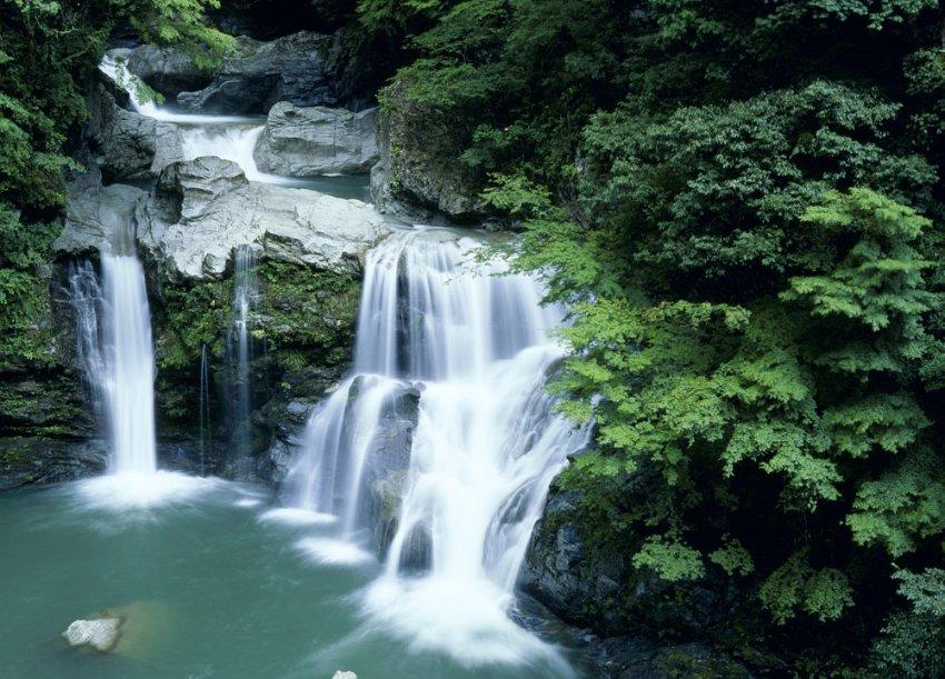 电影《封神第一部》发布大寒节气图